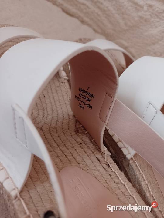 40 ASOS Białe sandałki sandały na koturnie z Sandały i klapki Kraków