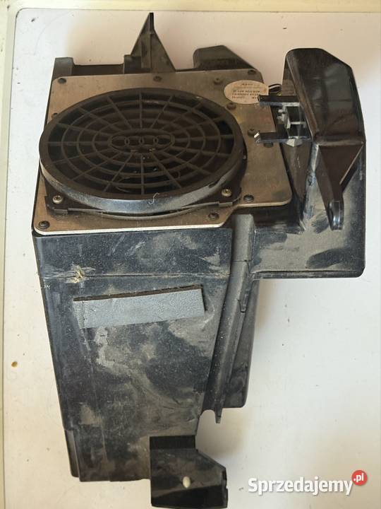 SUBWOOFER TUBA GŁOŚNIK AUDI A3 8L osobowe Ostrów Wielkopolski