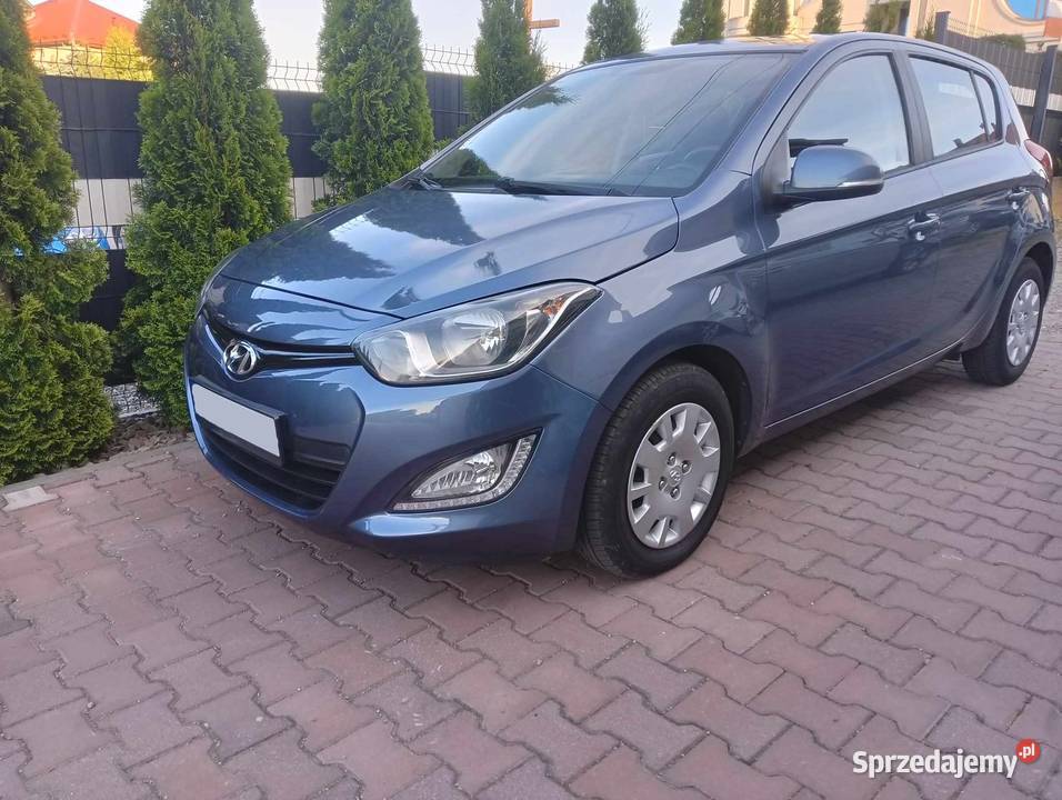 HYUNDAI I20 11 CRDI 4L 100 Hatchback Szarów