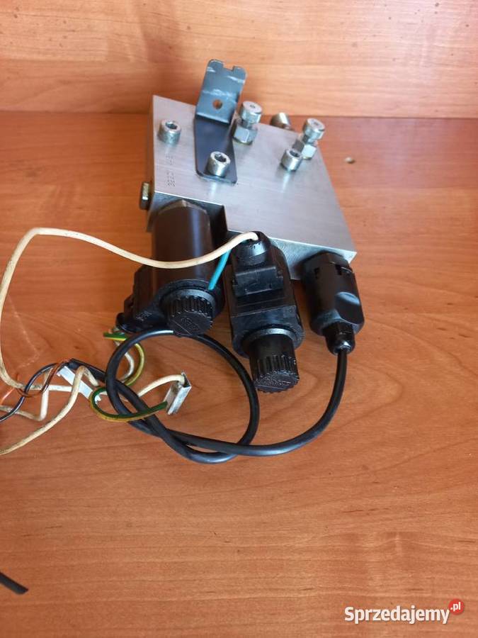Blok zaworowy agregat hydrauliczny Haldex winda Przykona