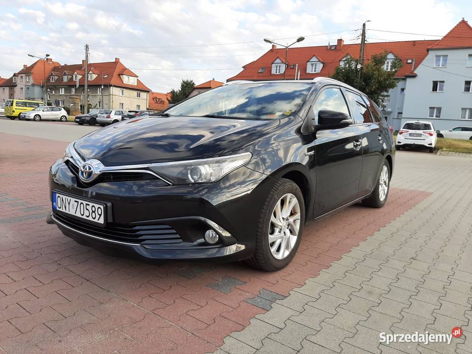 Toyota Auris II 1.8 2 hybryd
