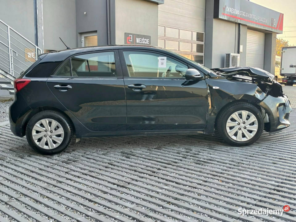 Kia Rio 12 benzyna 85 uszkodzony gradobicie Kęty