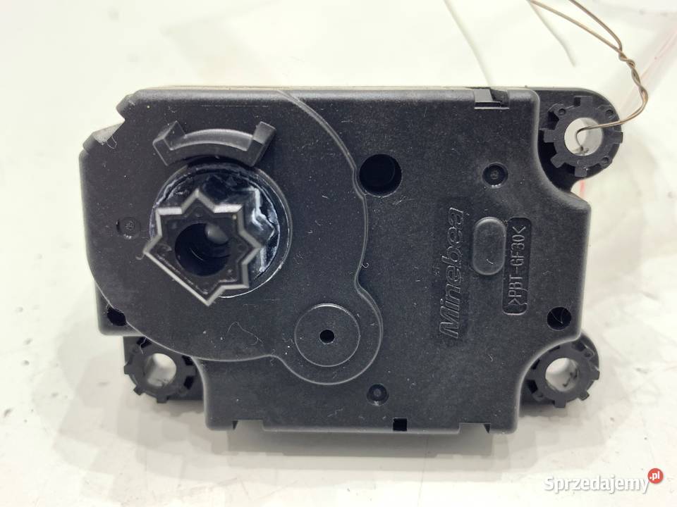 SILNIK NAGRZEWNICY OPEL 16000458 CORSA F Silniki