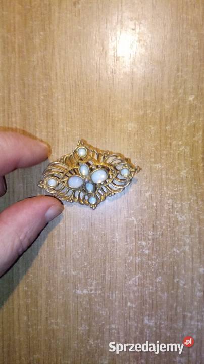 Broszka pozłacana z lat PRL Warszawa