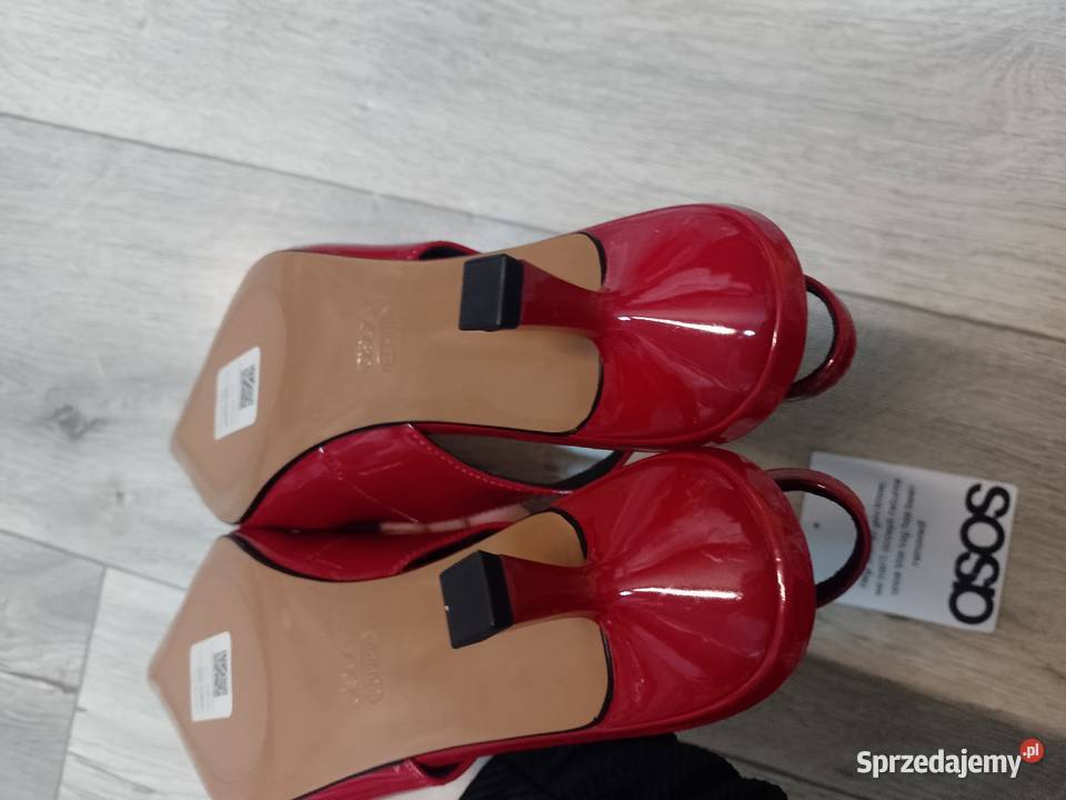 41 ASOS Design Czerwone czółenka wieczorowe z Czółenka