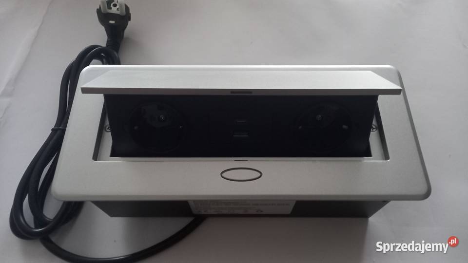 Gniazda elektryczne do zabudowy z USB Okonek