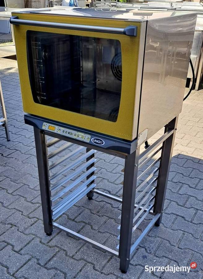 PIEC KONWEKCYJNOPAROWY Z PODSTAWĄ UNOX XF 135