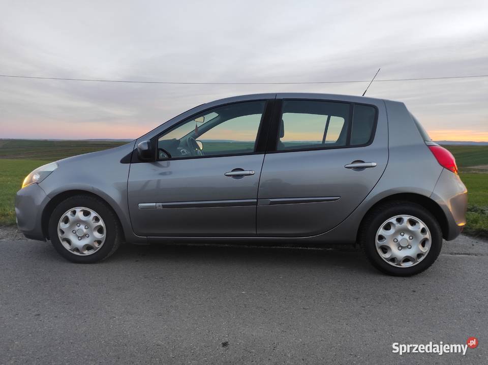Renault Clio III Lift 12 16V 101 2011 z Niemiec nieuszkodzony Clio Przeworsk