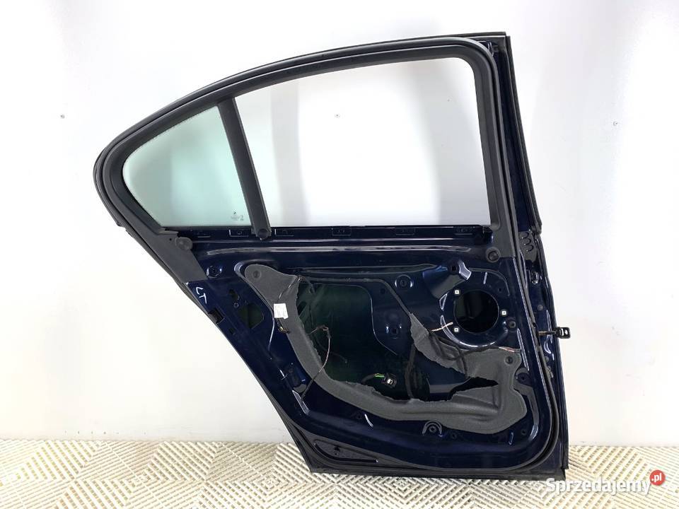 DRZWI LEWY TYŁ BMW F30 SedanLimuzyna 1118 osobowe Drzwi