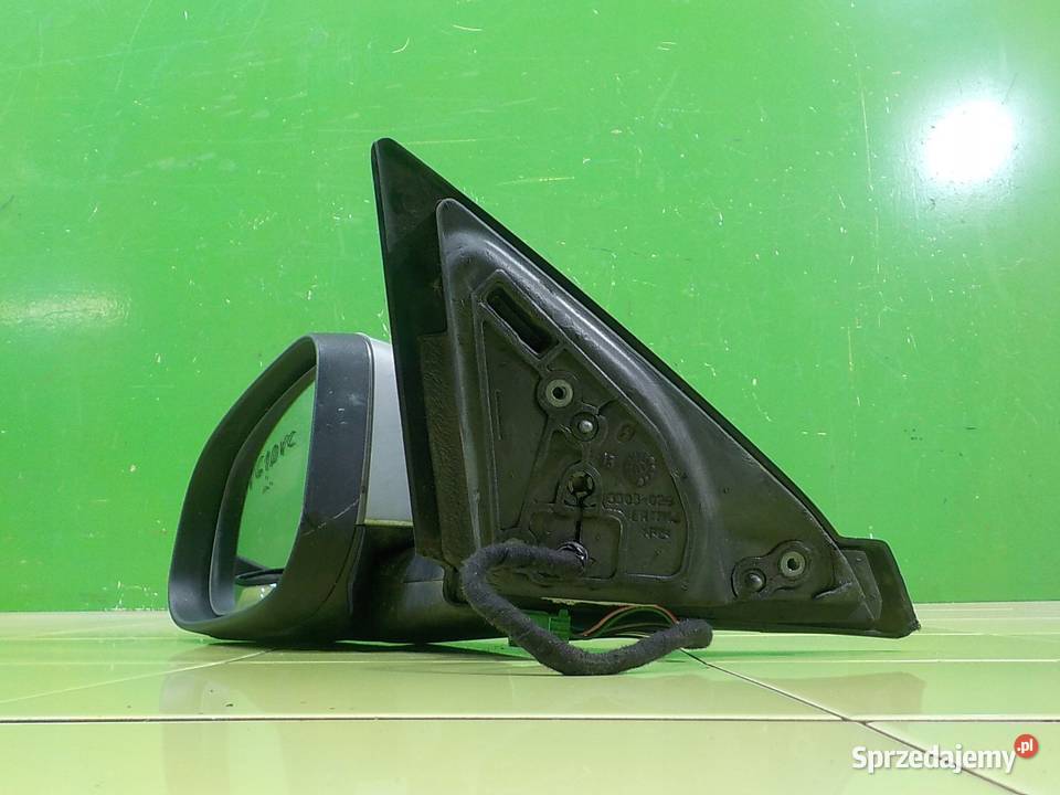 VOLVO C30 LIFT 20 D 12r 3D lusterko lewe 3303029 Suków