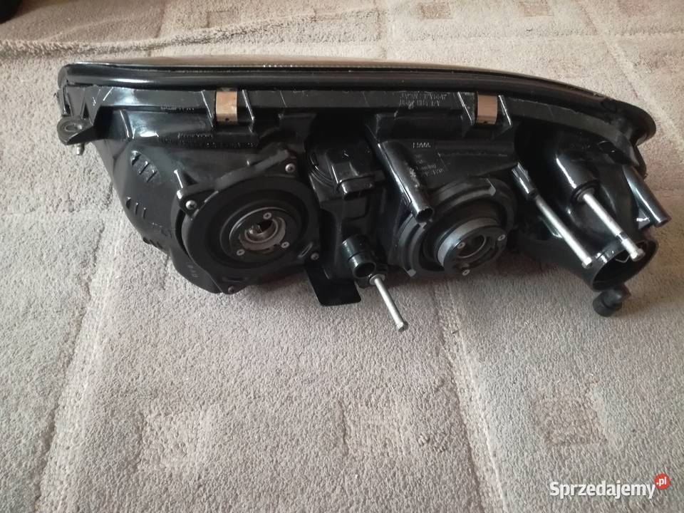 Toyota Supra mk lV face lift lampa prawa