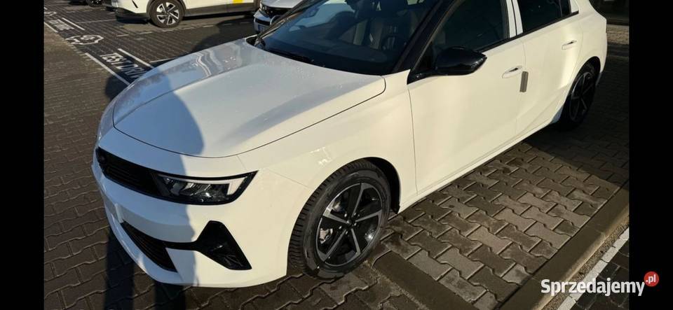 Nowy Opel Astra GS 12 EAT 8 130 koni kamery 360 Wrocław sprzedam