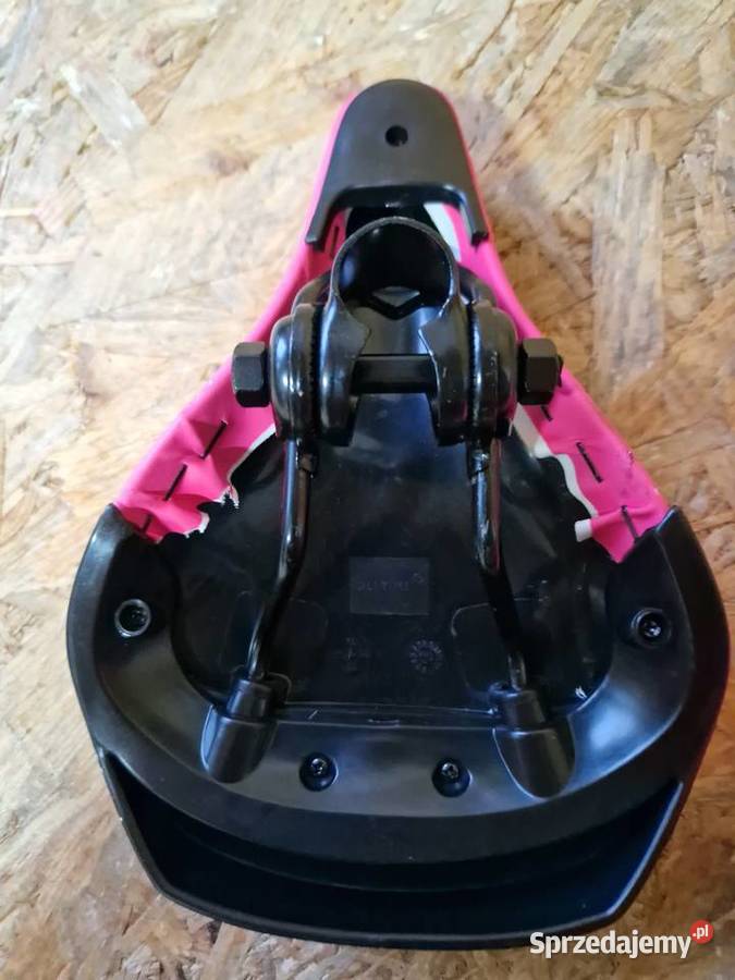 Siodło siodełko rowerowe różowe motyle kwiatki Głogowa