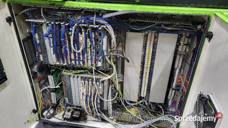 Wtryskarka Engel ES 2550400 HL z robotem Viper Białogard