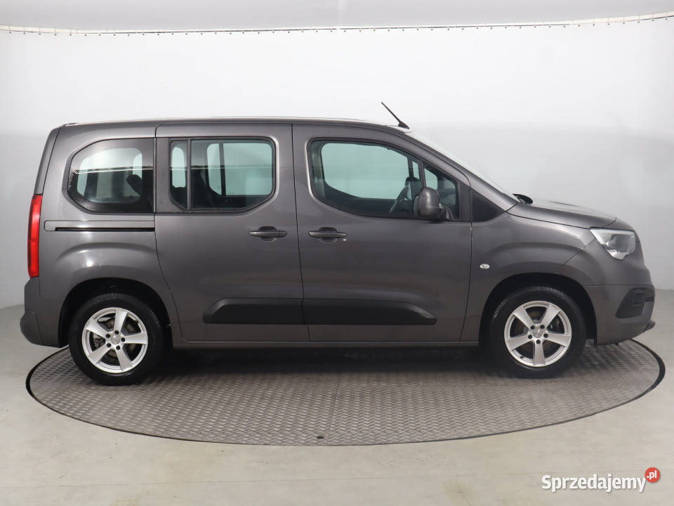 Opel Combo 15 CDTI 75KM