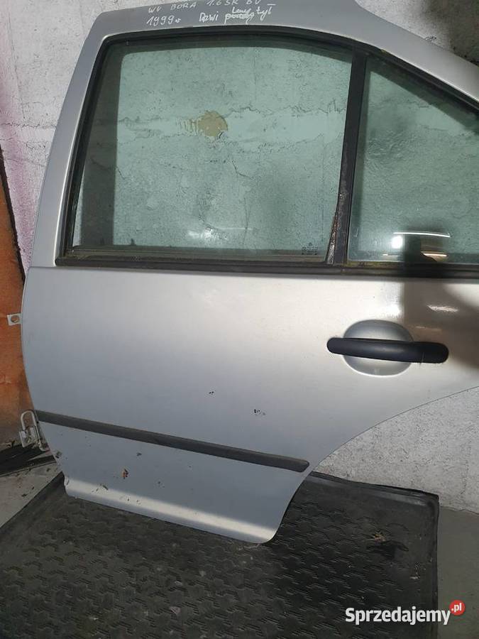 Drzwi kompletne lewy tył Vw Bora 16 99r Stan Drzwi