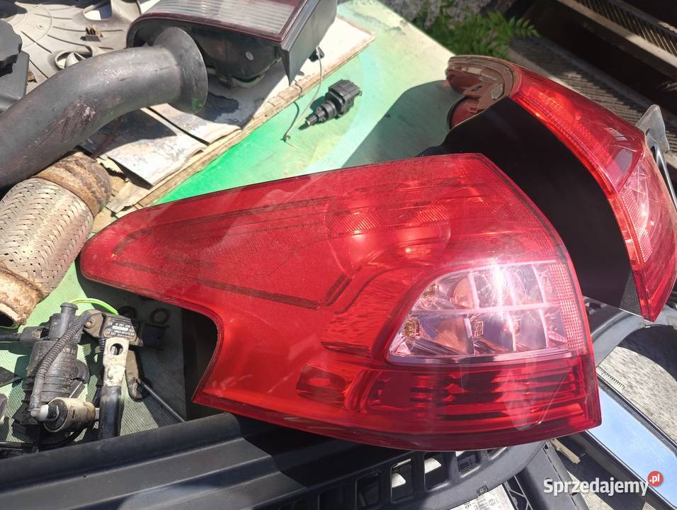 Lampa Citroen C5 X7 2011 Sławno