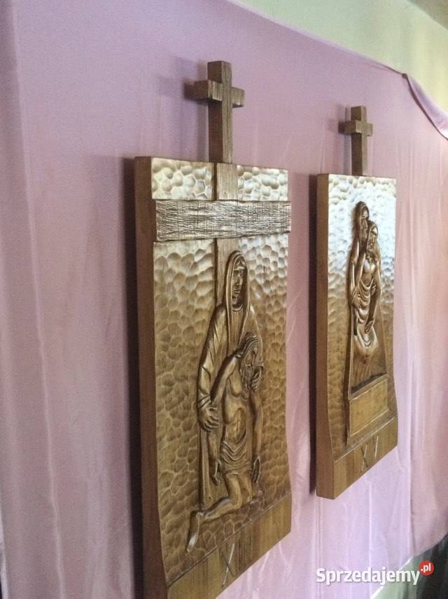 Rzeźbione 14 Stacji Drogi Krzyżowej Lanckorona