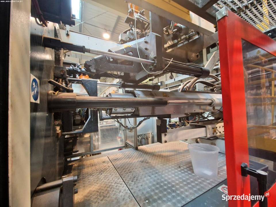 Wtryskarka do tworzyw sztucznych FERROMATIK Jelenia Góra