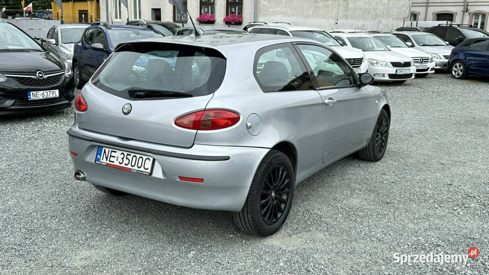 Alfa Romeo 147 16 Benzyna Moc 120 Zarejestrowany Elbląg