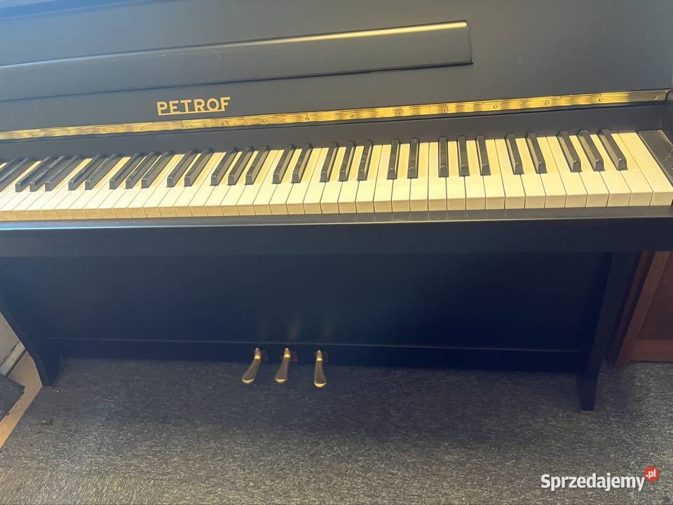 Używane pianino Peteof czarne transport