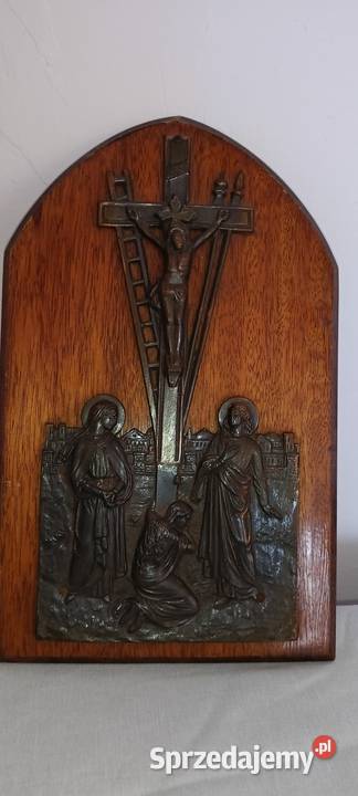 Płaskorzeźby na drewnianej podstawie z Tarnów