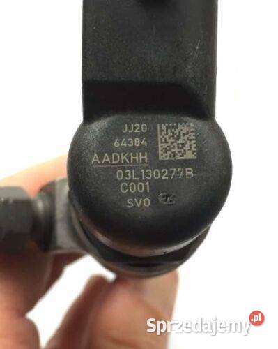 Wtryskiwacz VW 03L130277B Siemens CAYA 16 TDI Części samochodowe śląskie Katowice