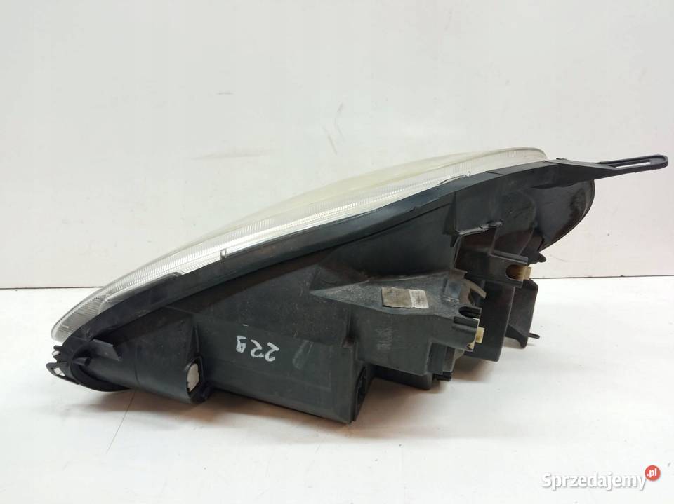 LAMPA PRZÓD PRAWA EUROPA 89101388 Fiat Grande świętokrzyskie