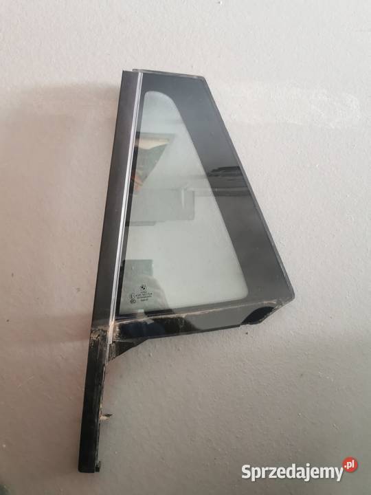 Bmw x1 f48 szyba boczna lewa tylnia trojkat Sanok sprzedam