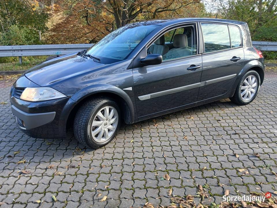 megane lift 176 2007r16benzyna dlugie oplaty kupiony w polskim salonie Bydgoszcz