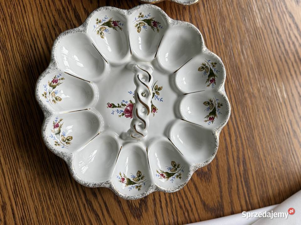 Porcelanowy talerz na jajka biały Wyposażenie wnętrz lubelskie