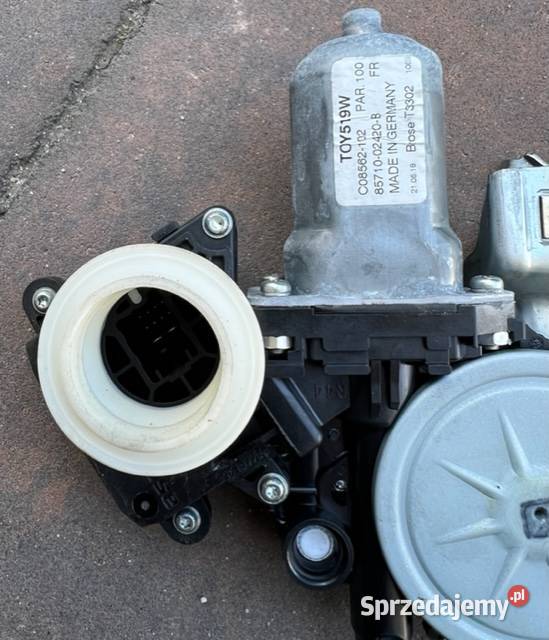 Toyota Auris II 2 podnośnik szyby do drzwi przód