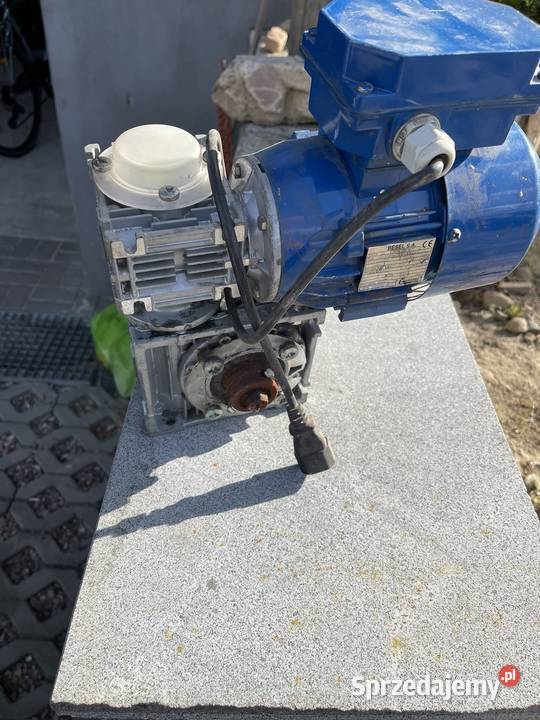 przekładnia reduktor z silnikiem świętokrzyskie Skarżysko Kościelne sprzedam