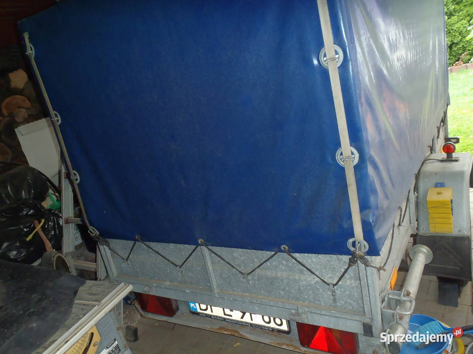 Przyczepa jednoosiowa zabudowana zamykana na Polkowice sprzedam