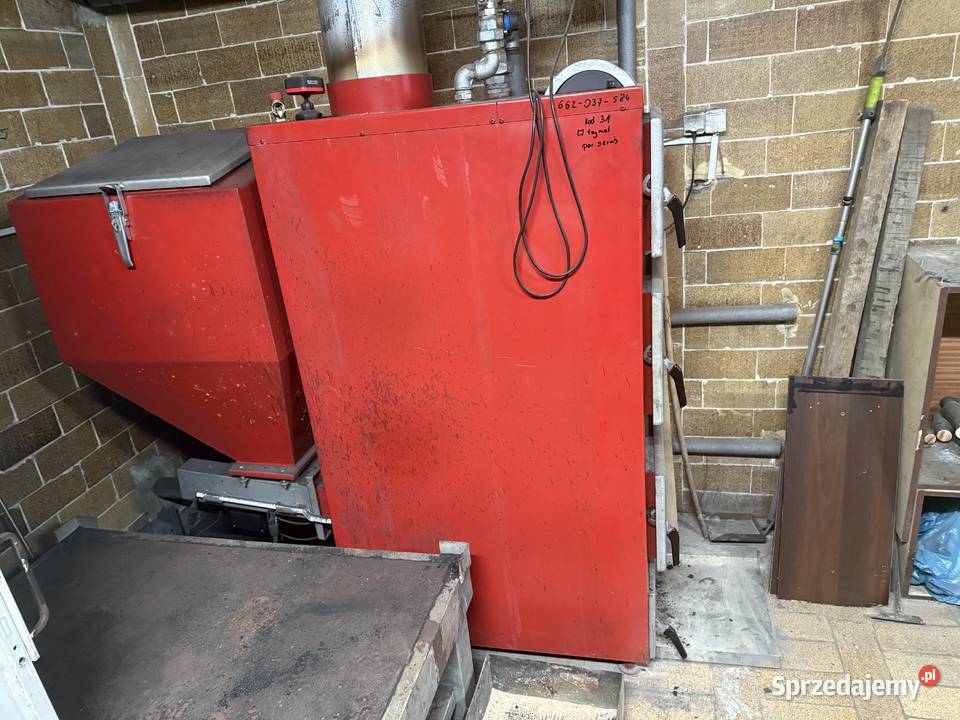 Piec na ekogroszek 64 KW podajnik szufladowy.