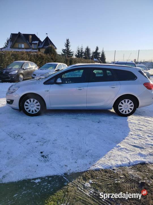 Opel astra j pełne udokumentowanie książki Rok produkcji 2015 Budzyń