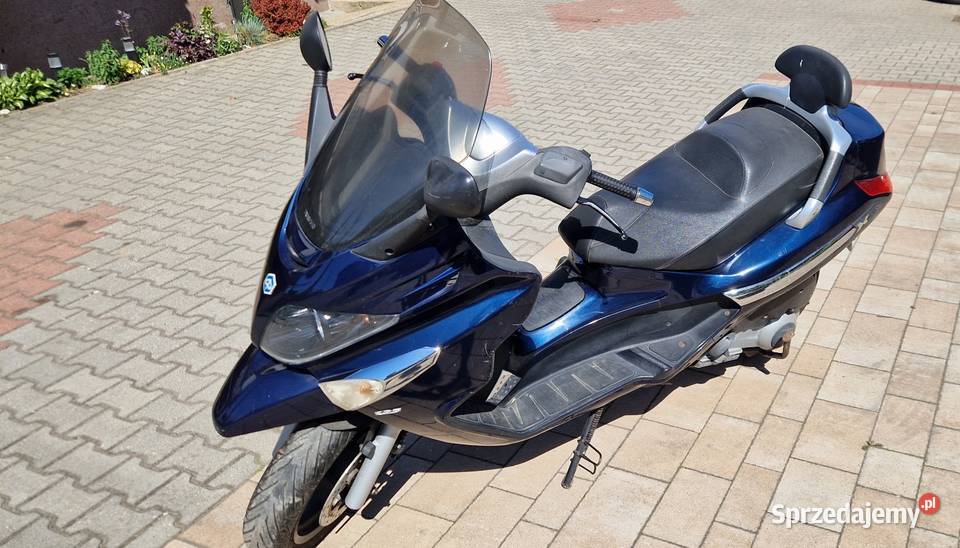 Maxi Skuter Piaggio Xevo 125 metalic śląskie