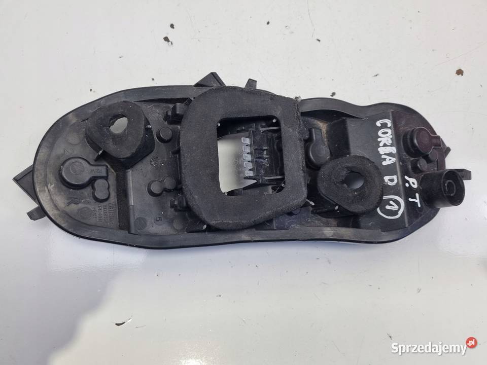 Opel Corsa D 3D WKŁAD TYLNEJ LAMPY ŻARÓWKI Rudka