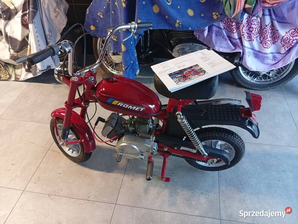 Motorynka z dokumentami Syców