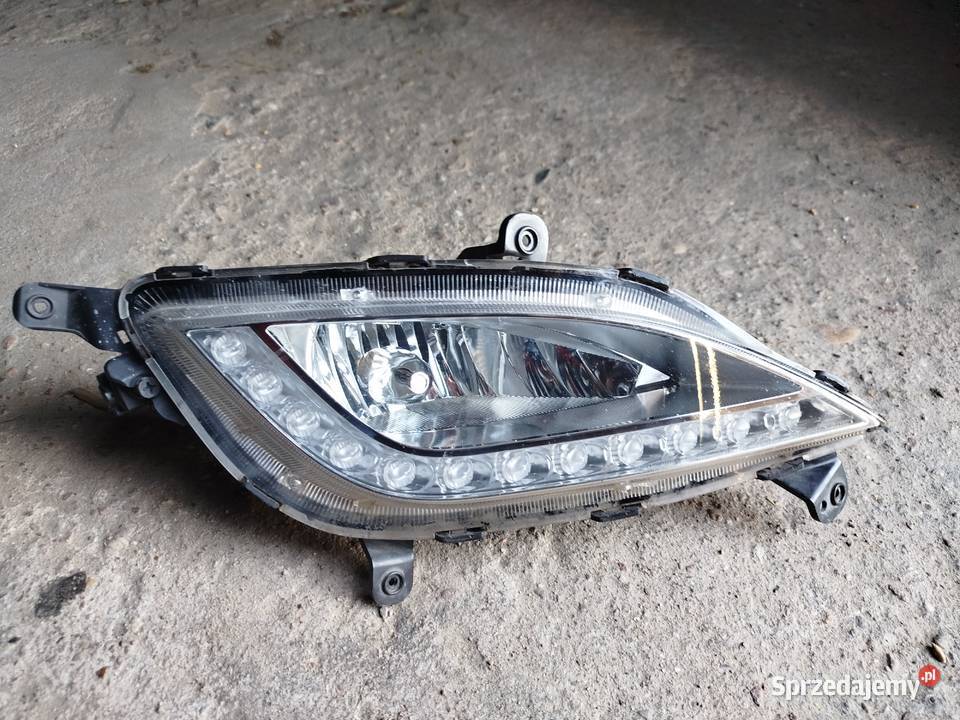 Hyundai i30 II GD halogen LED prawy Turek
