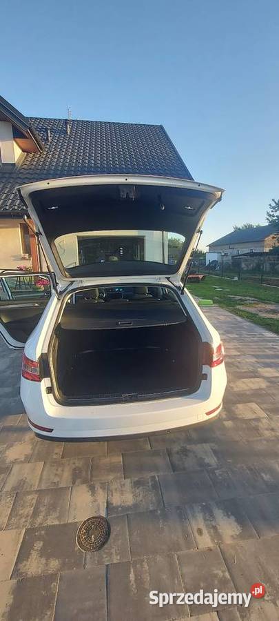 Sprzedam Skoda Superb 2020r