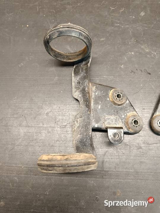 Mocowanie uchwyt owiewka lampa przód czacha Gołaczewy