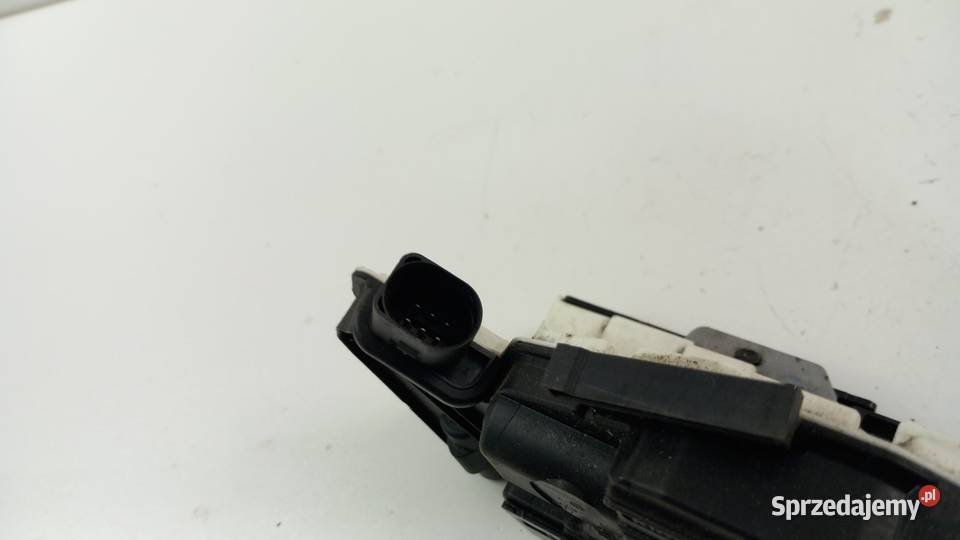 VW SCIROCCO ZAMEK DRZWI LEWY 6PIN Motoryzacja sprzedam