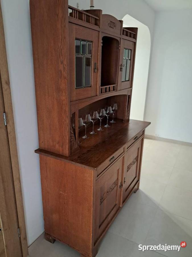 Sprzedam drewniany kredens Meble małopolskie