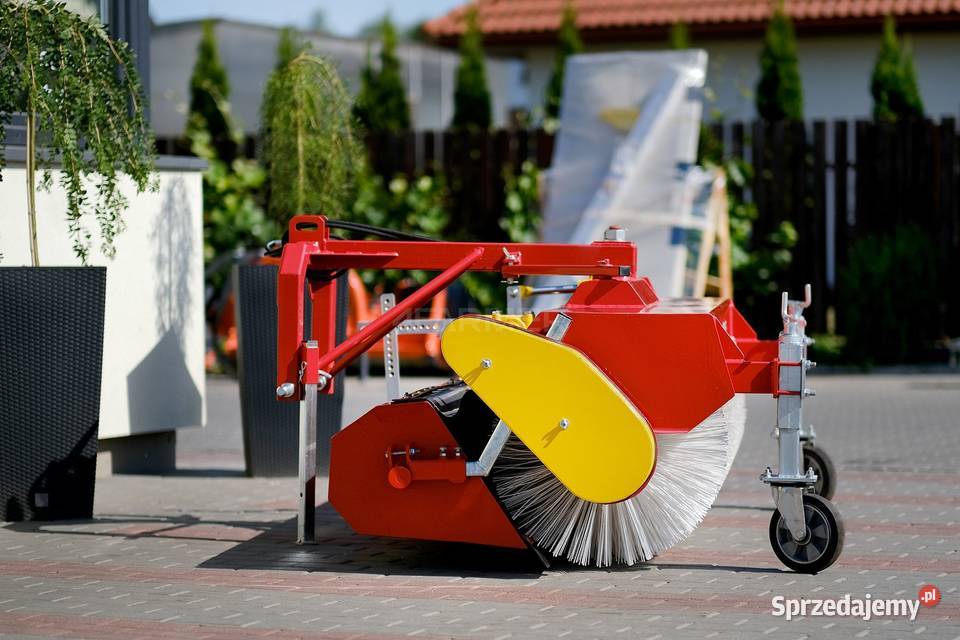 Zamiatarka 180 do traktora z koszem 4FARMER Pozostałe podkarpackie Tajęcina