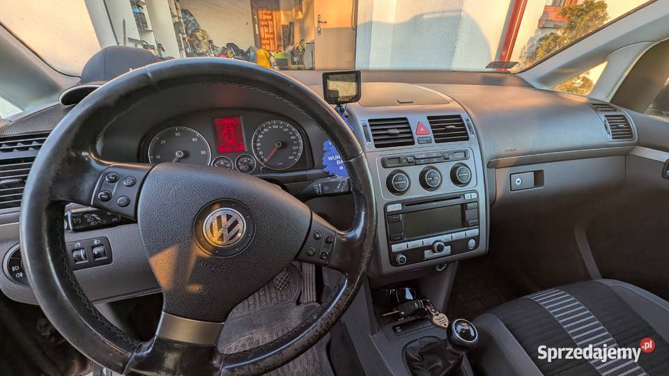 Volkswagen Touran nieuszkodzony Strzałkowo