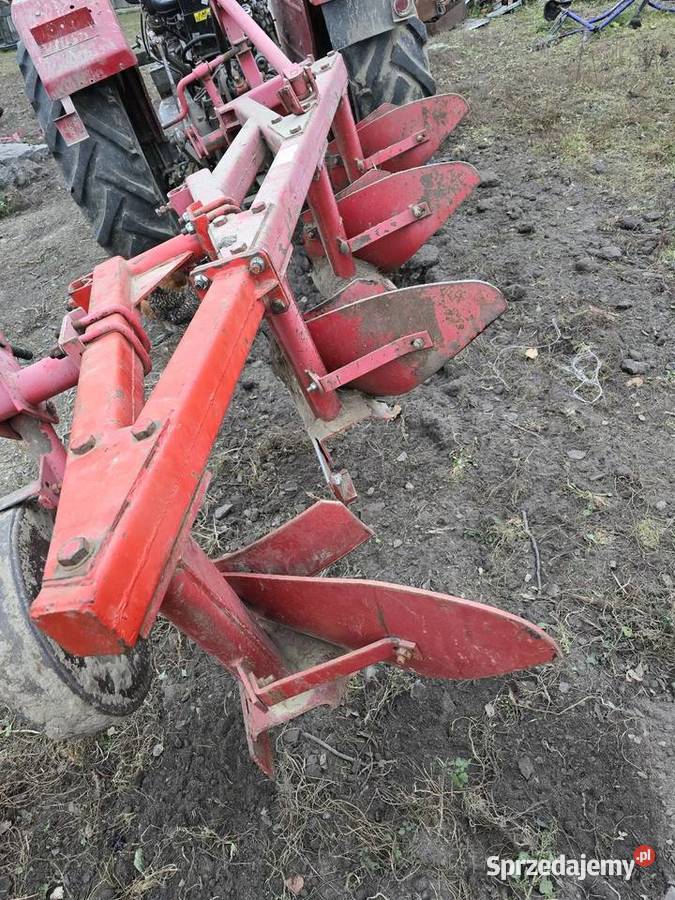 Pług 31 4 skibowy unia Grudziądz Mirów Nowy