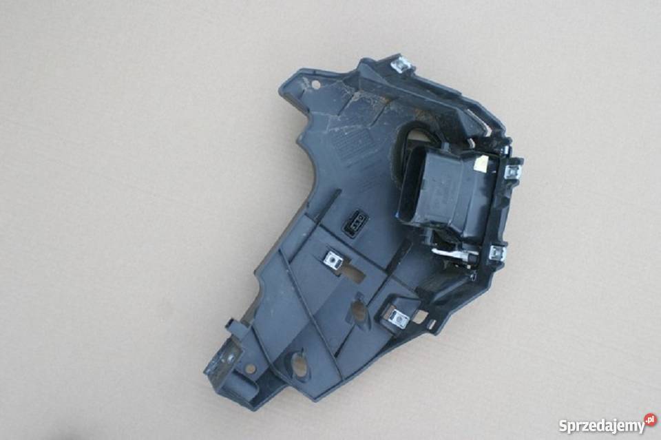 RENAULT PREMIUM DXI NAROŻNIK KONSOLI PRAWY ciężarowe Bieleń