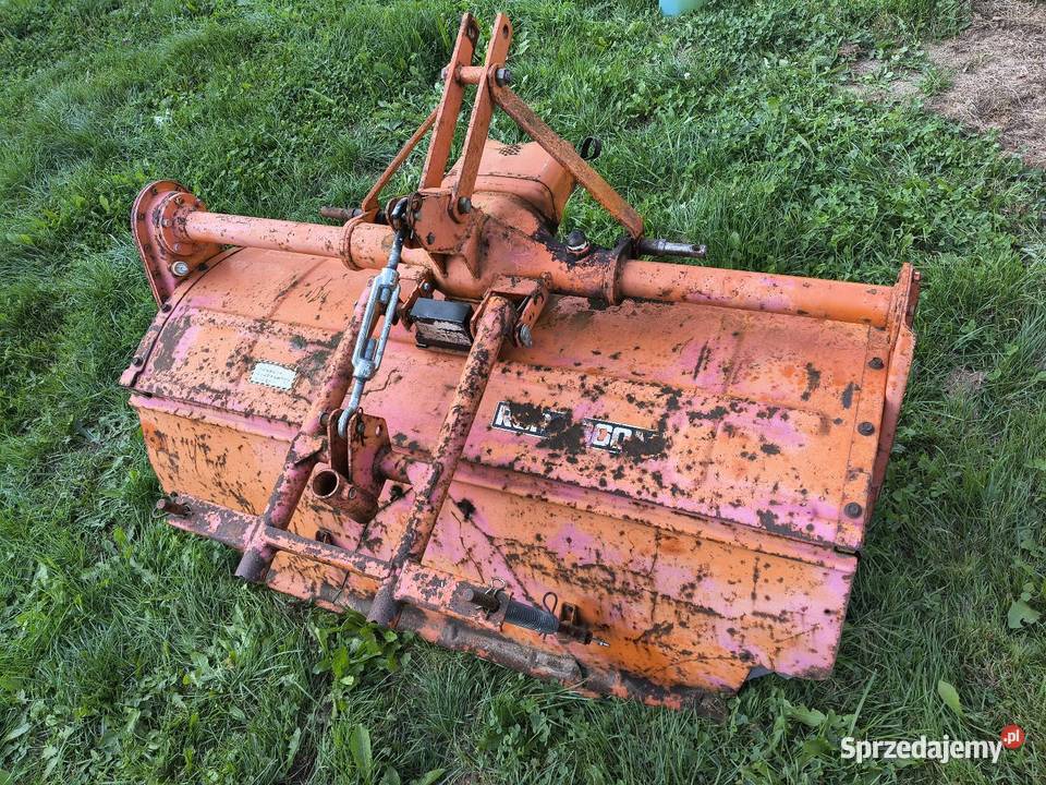 Glebogryzarka 140 Kubota c330 t25 Blizne