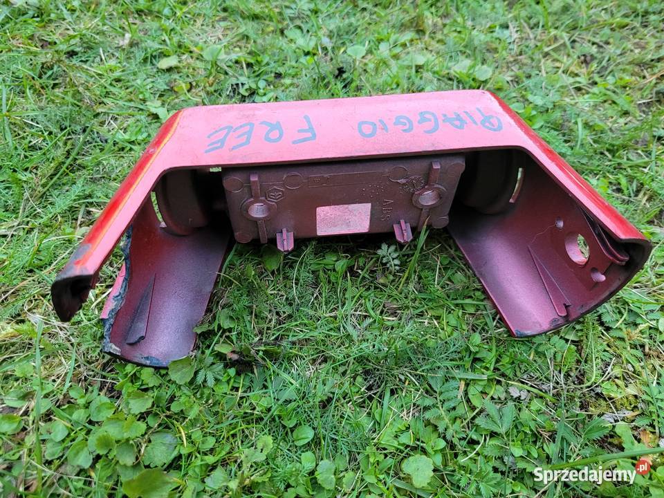 PIAGGIO FREE tyl zadupek oslona lampy Piła